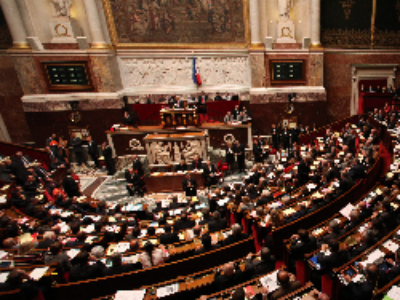 L’Assemblée nationale : feu vert à un réel choc de simplification de l’administration