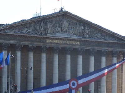 Pas le temps de dormir dans les deux Chambres