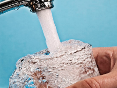 L’eau du robinet en déclin ?